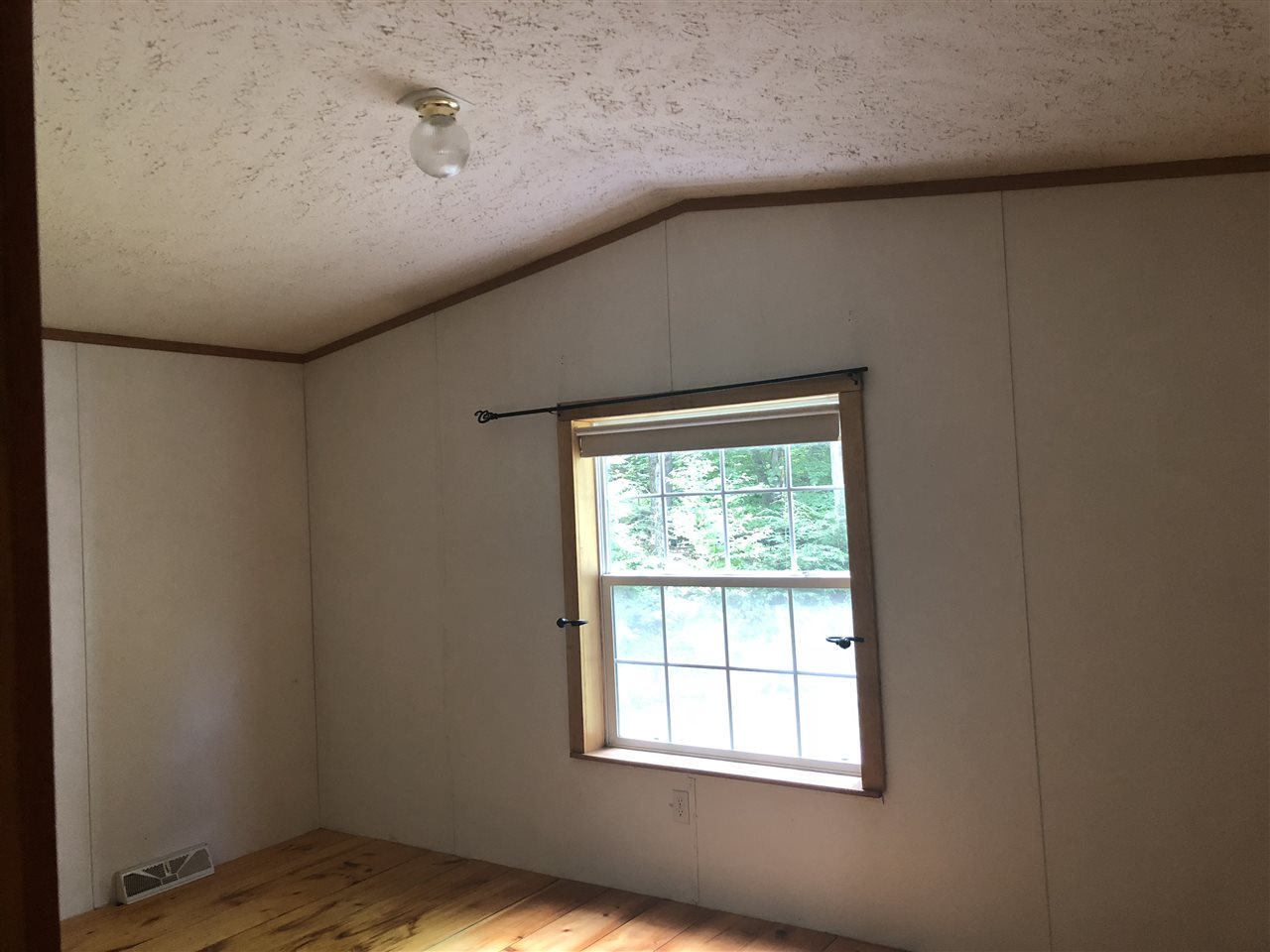 181 Number 4 Road Fitzwilliam, NH 03447 - Photo 4 of 10