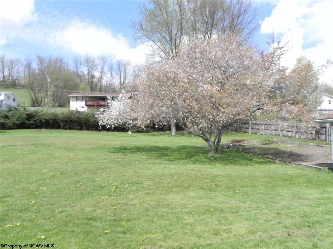 1818 Pleasant Valley Road Fairmont, WV 26554 - Photo 5 of 26 Gallery Image 5