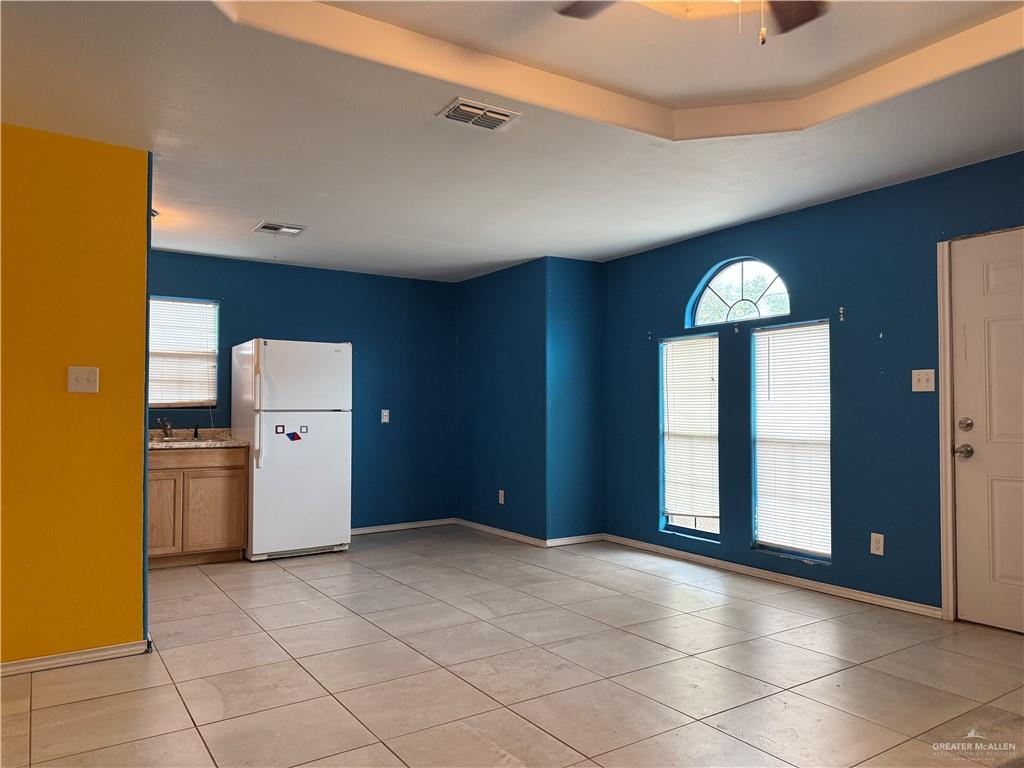 307 Hawaii Street Alton, TX 78573 - Photo 14 of 17 Kitching/Dining Area