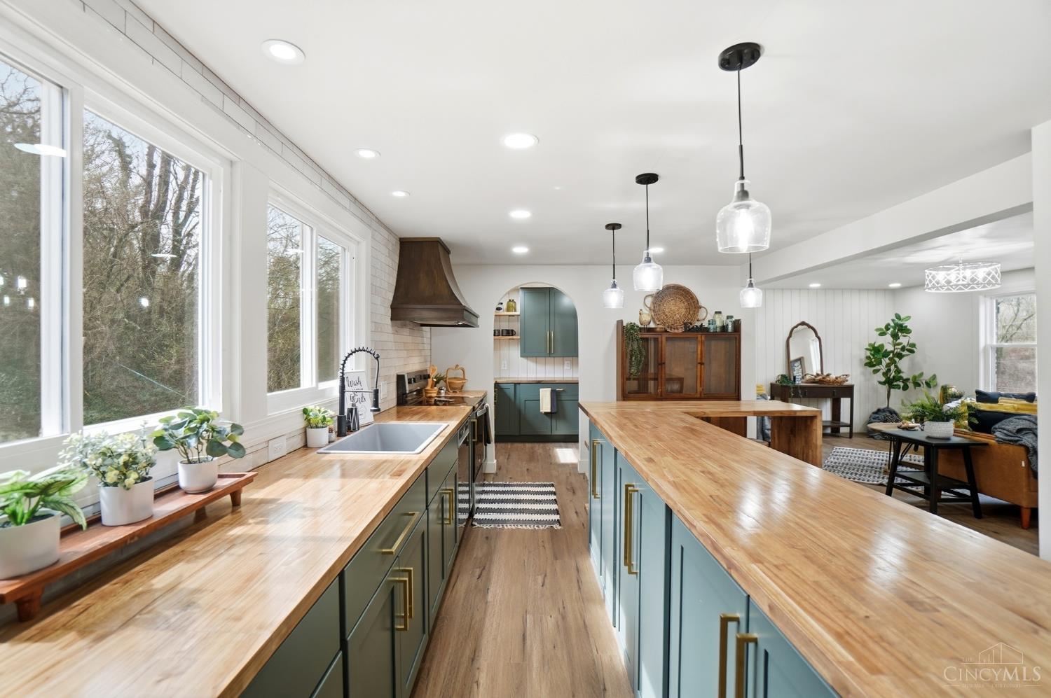 4279 Paul Road Cincinnati, OH 45238 - Photo 7 of 50 Gallery Image 7