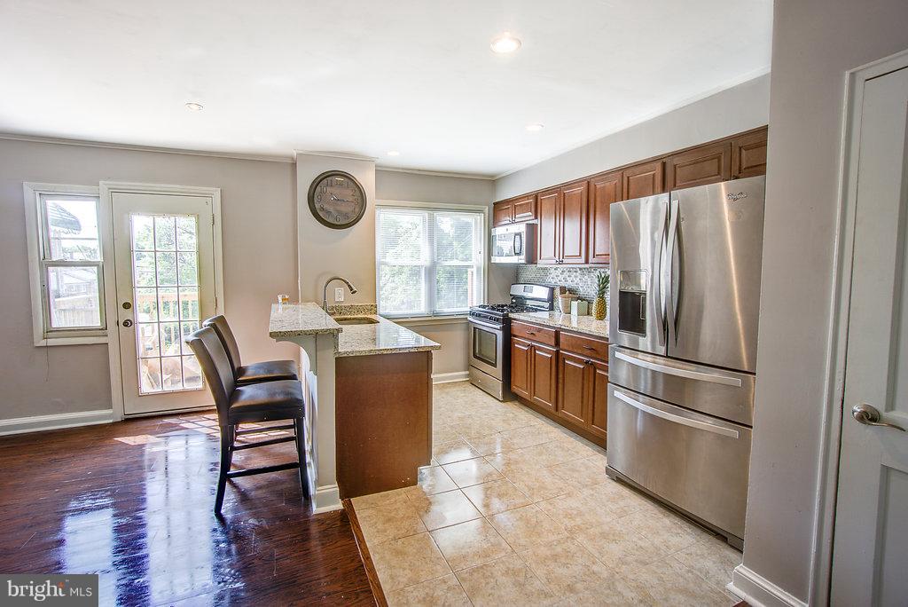 859 Bradhurst Road Baltimore, MD 21212 - Photo 1 of 8 Kitchen