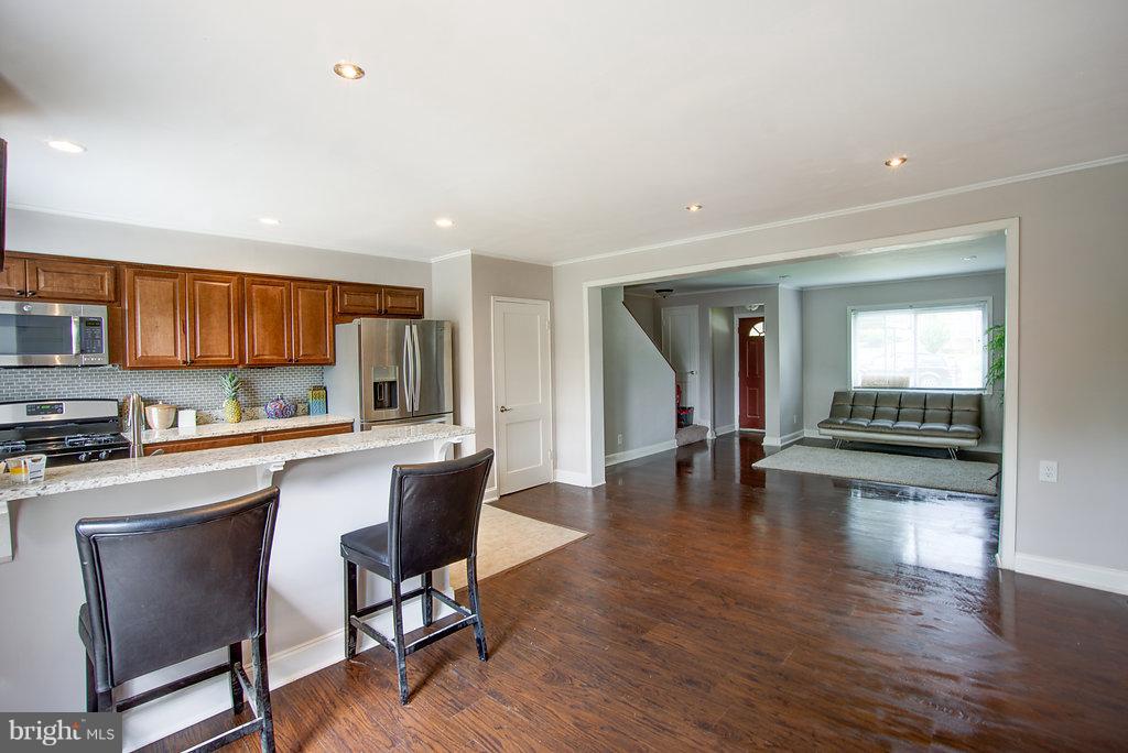 859 Bradhurst Road Baltimore, MD 21212 - Photo 4 of 8 Interior (General)