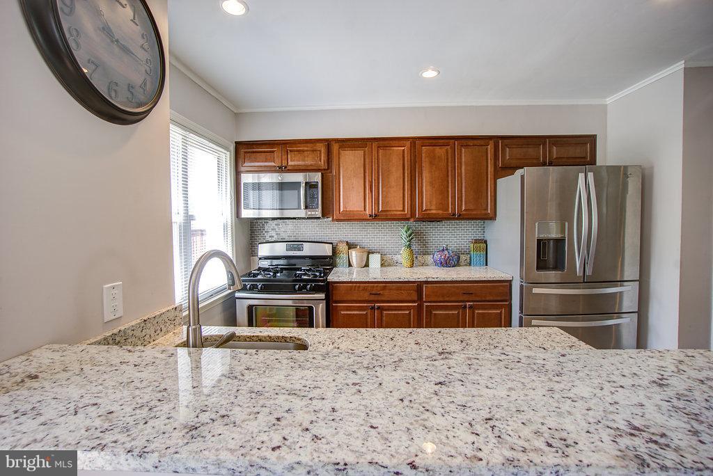 859 Bradhurst Road Baltimore, MD 21212 - Photo 5 of 8 Kitchen