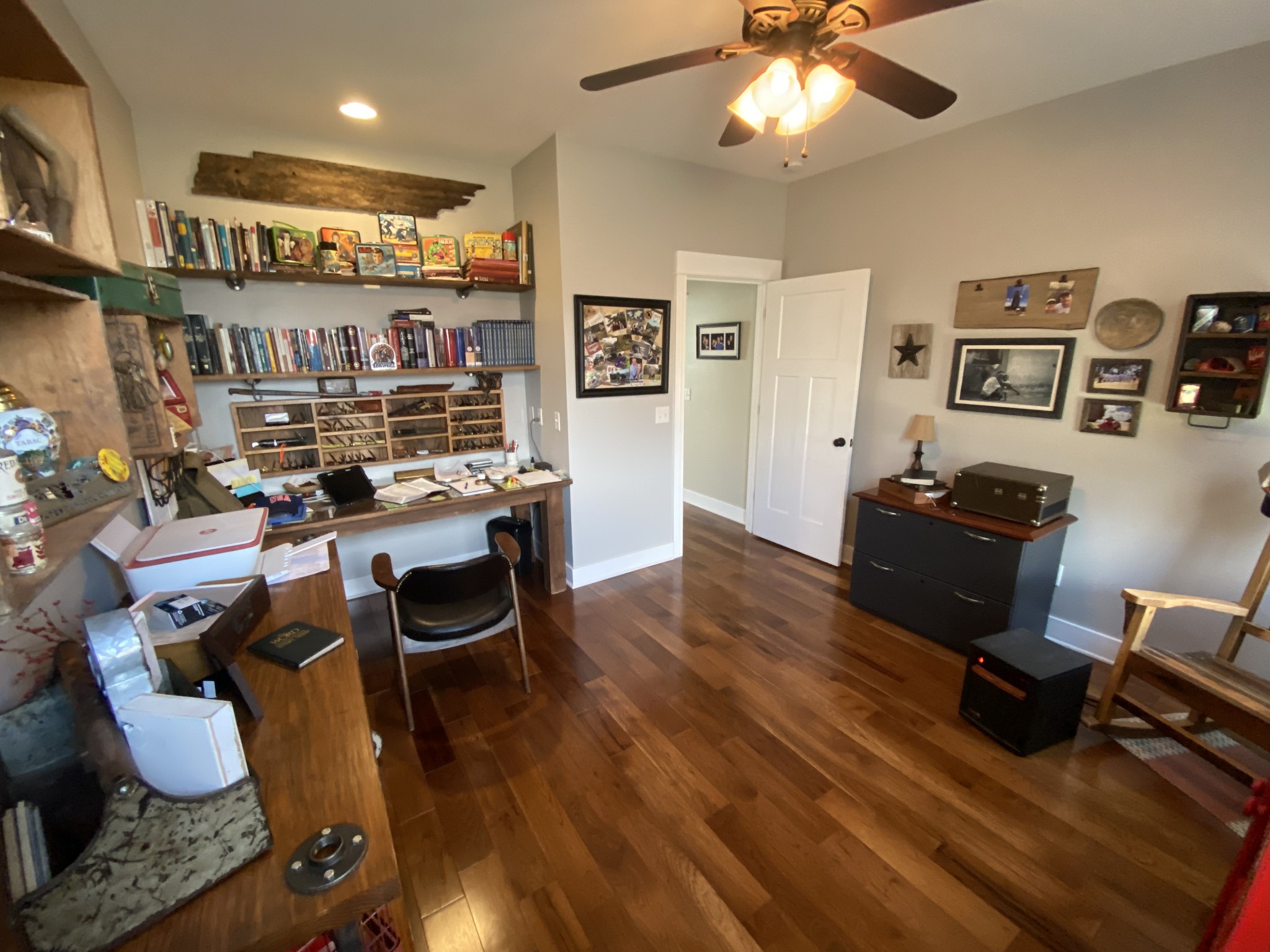 445 Moore Link Road Portland, TN 37148 - Photo 17 of 30 a workspace with furniture and screen