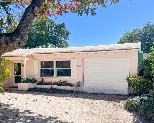 a view of a entryway front of house