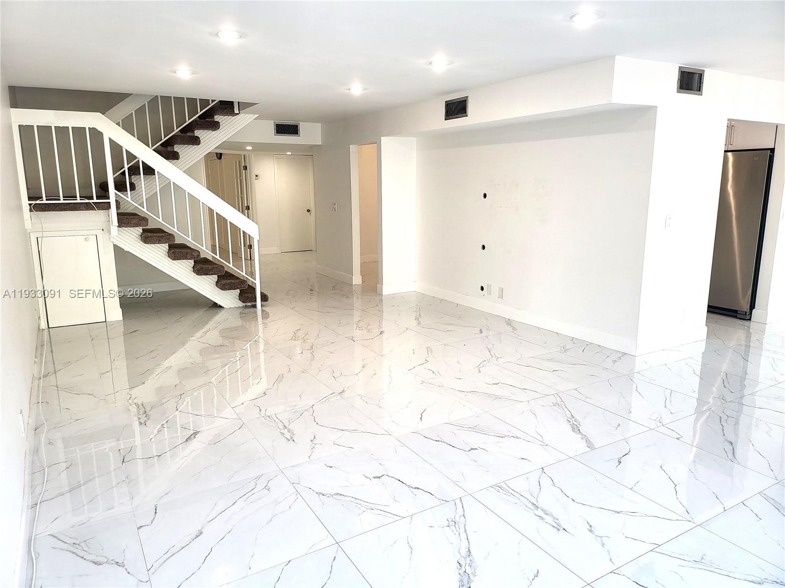 9723 North New River Canal Road, Unit 416 Plantation, FL 33324 - Photo 9 of 51