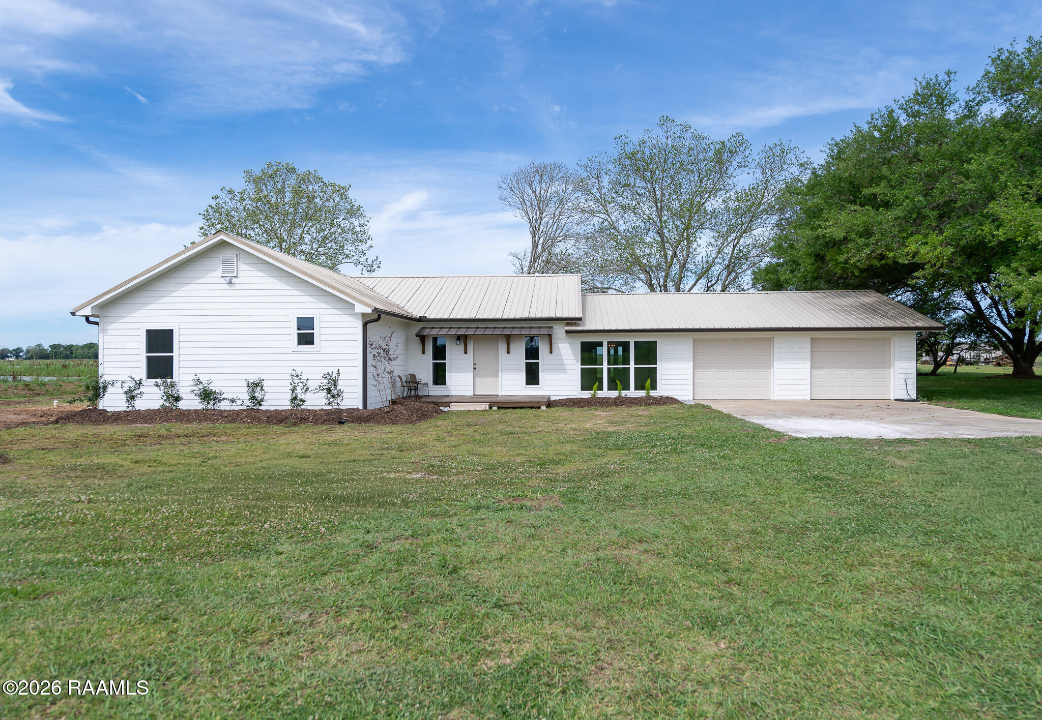 128 Neumeyer Lane Basile, LA 70515 - Photo 4 of 46 BHP_3865