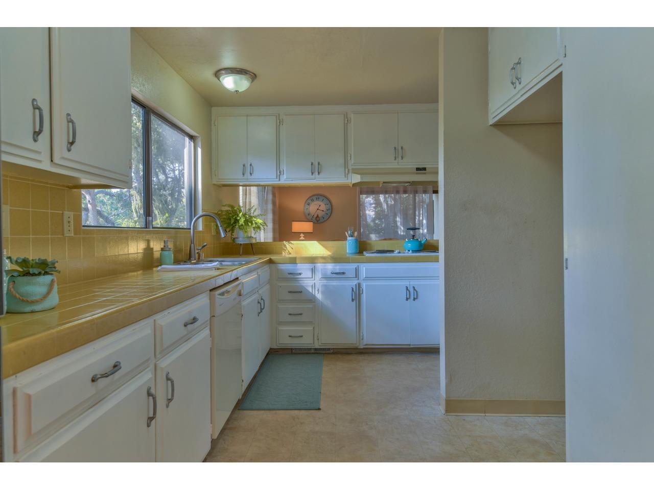 2818 Congress Road Pebble Beach, CA 93953 - Photo 14 of 42 Gallery Image 14