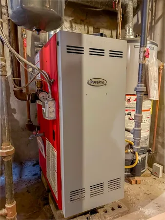 $2,000 | 117 Central Street, Unit 1, Peabody, MA 01960