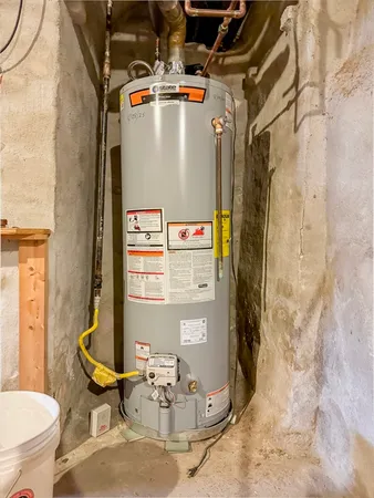 $2,000 | 117 Central Street, Unit 1, Peabody, MA 01960