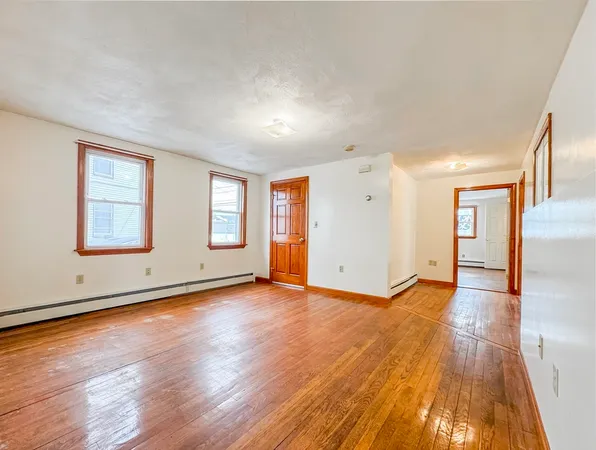 $2,000 | 117 Central Street, Unit 1, Peabody, MA 01960