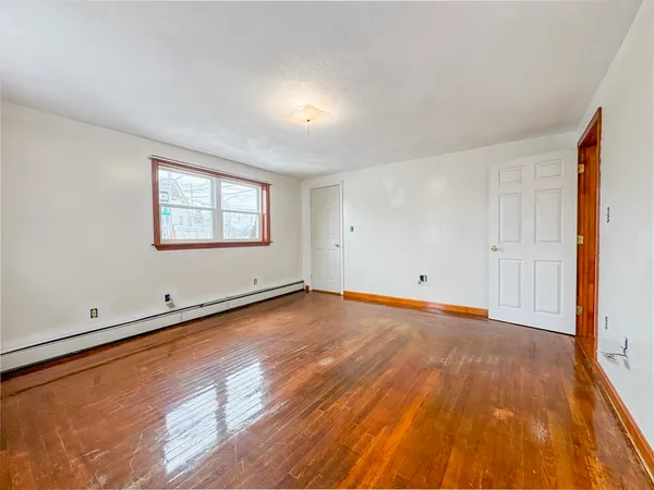 $2,000 | 117 Central Street, Unit 1, Peabody, MA 01960