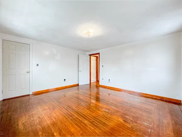 $2,000 | 117 Central Street, Unit 1, Peabody, MA 01960