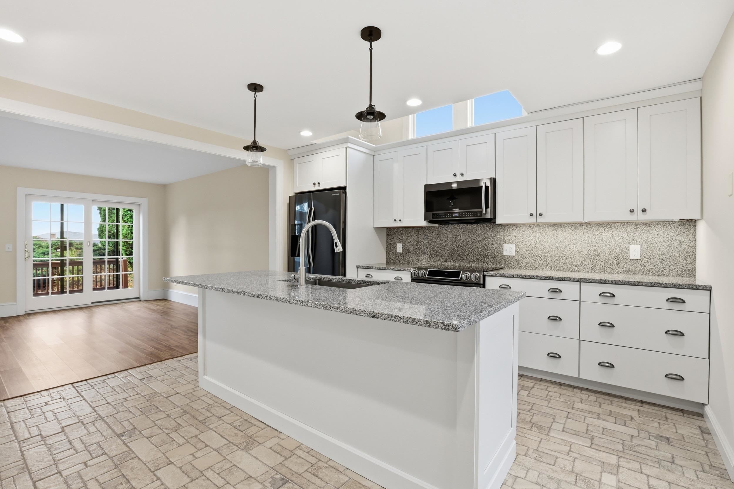 10 Highland Ridge New London, NH 03257 - Photo 2 of 23 Gallery Image 2