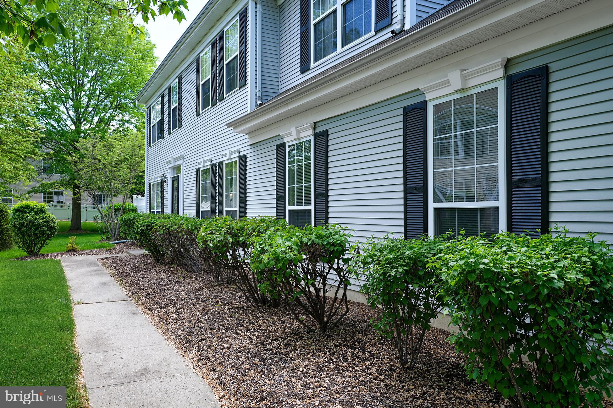 165 Coburn Road Pennington, NJ 08534 - Photo 2 of 25