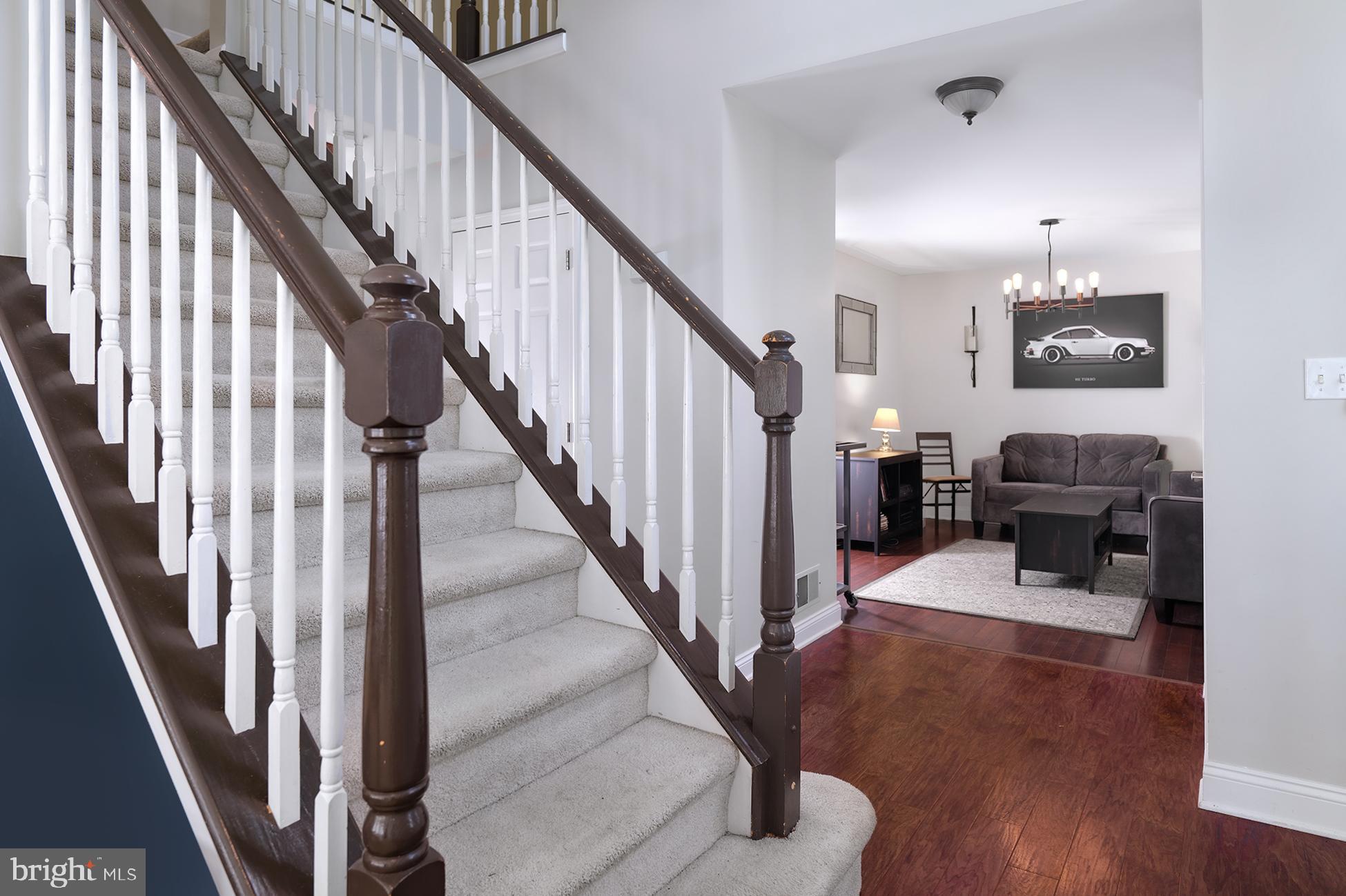 165 Coburn Road Pennington, NJ 08534 - Photo 4 of 25