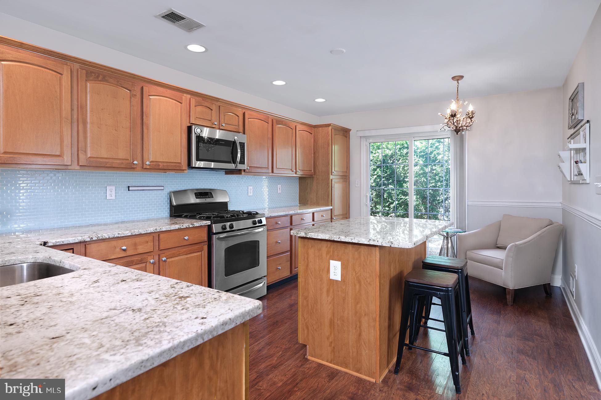 165 Coburn Road Pennington, NJ 08534 - Photo 8 of 25