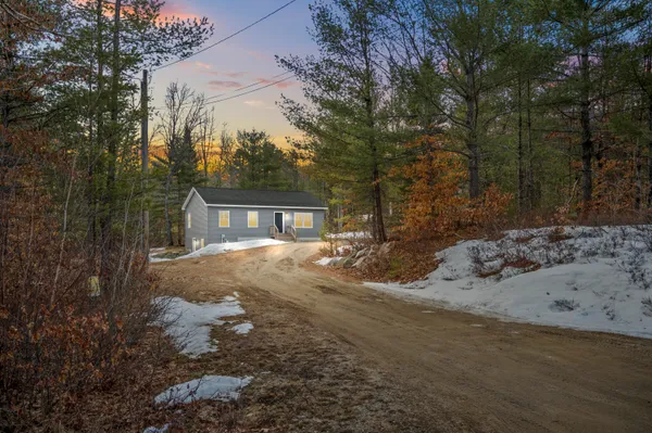$395,000 | 6 Oak Woods Drive, Hiram, ME 04041