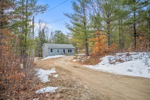 $395,000 | 6 Oak Woods Drive, Hiram, ME 04041
