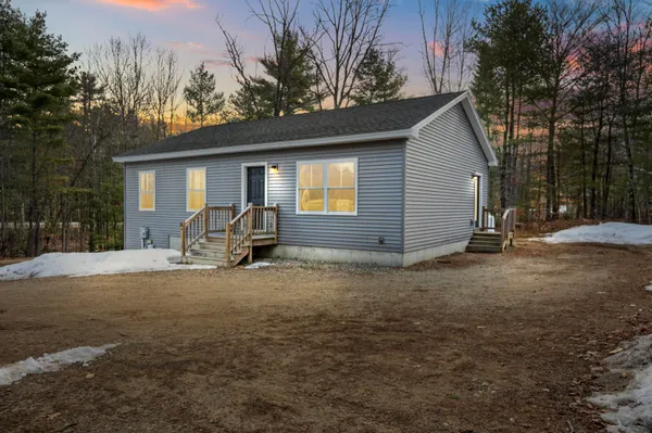 $395,000 | 6 Oak Woods Drive, Hiram, ME 04041