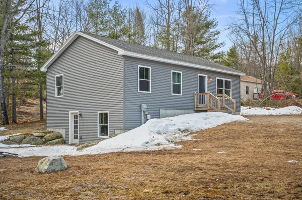 $395,000 | 6 Oak Woods Drive, Hiram, ME 04041