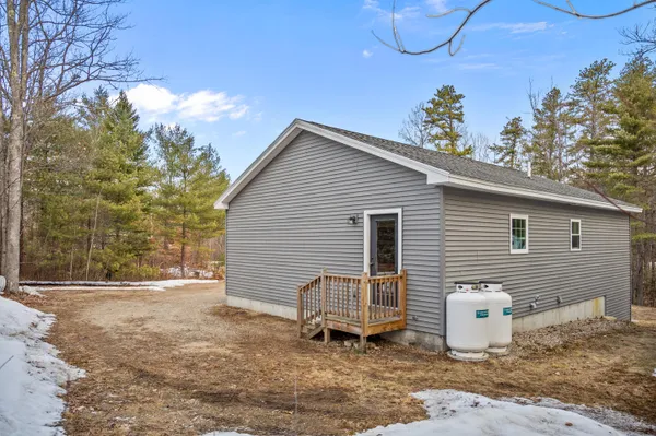 $395,000 | 6 Oak Woods Drive, Hiram, ME 04041