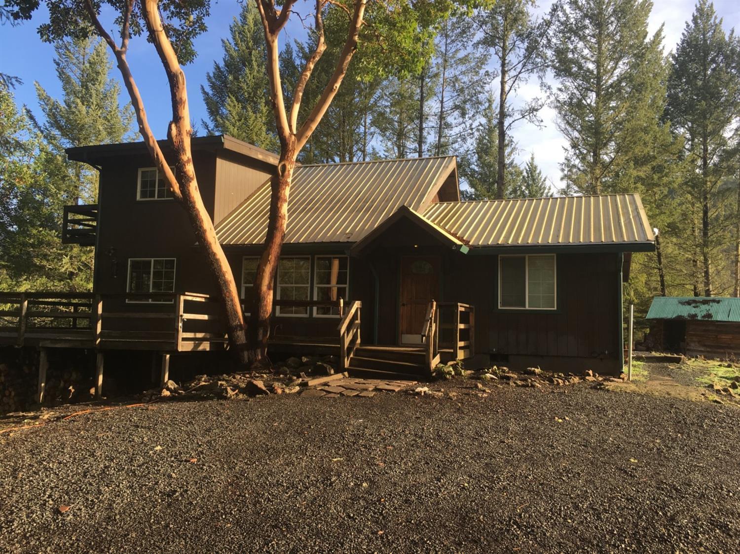 2000 Crowfoot Road Eagle Point, OR 97524 - Photo 1 of 11 Primary Photo