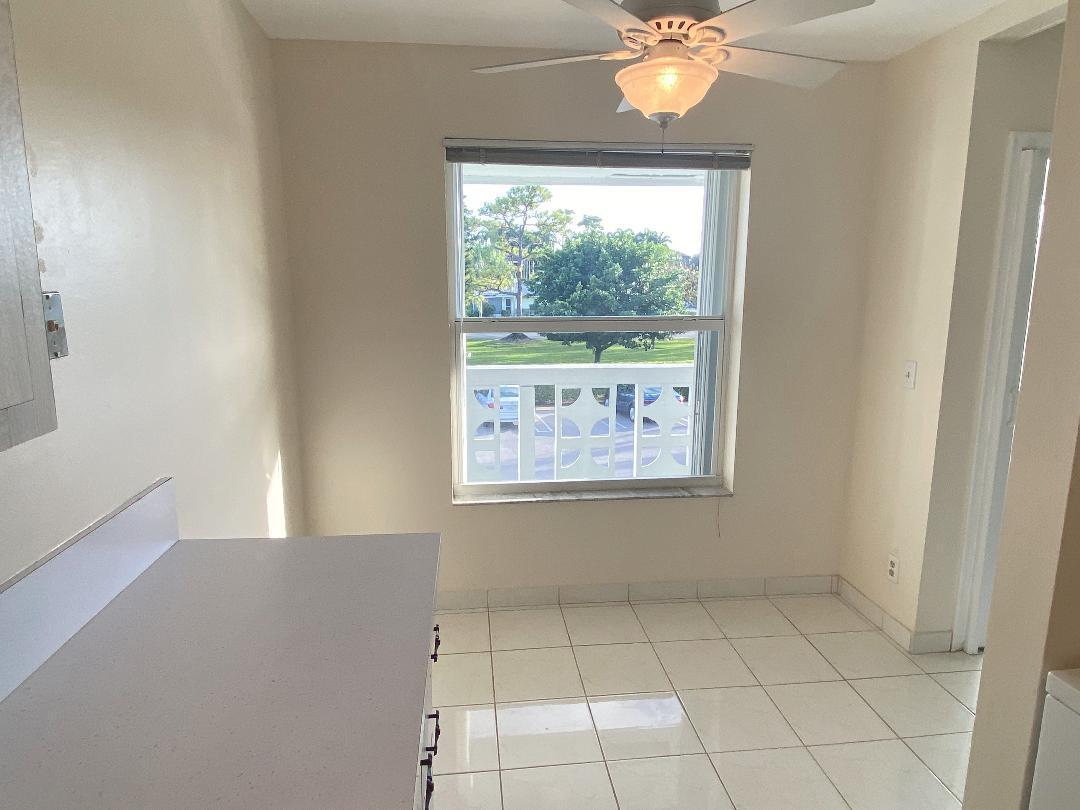 2731 Southwest 15th Street, Unit 203 Delray Beach, FL 33445 - Photo 7 of 15 Eat-in