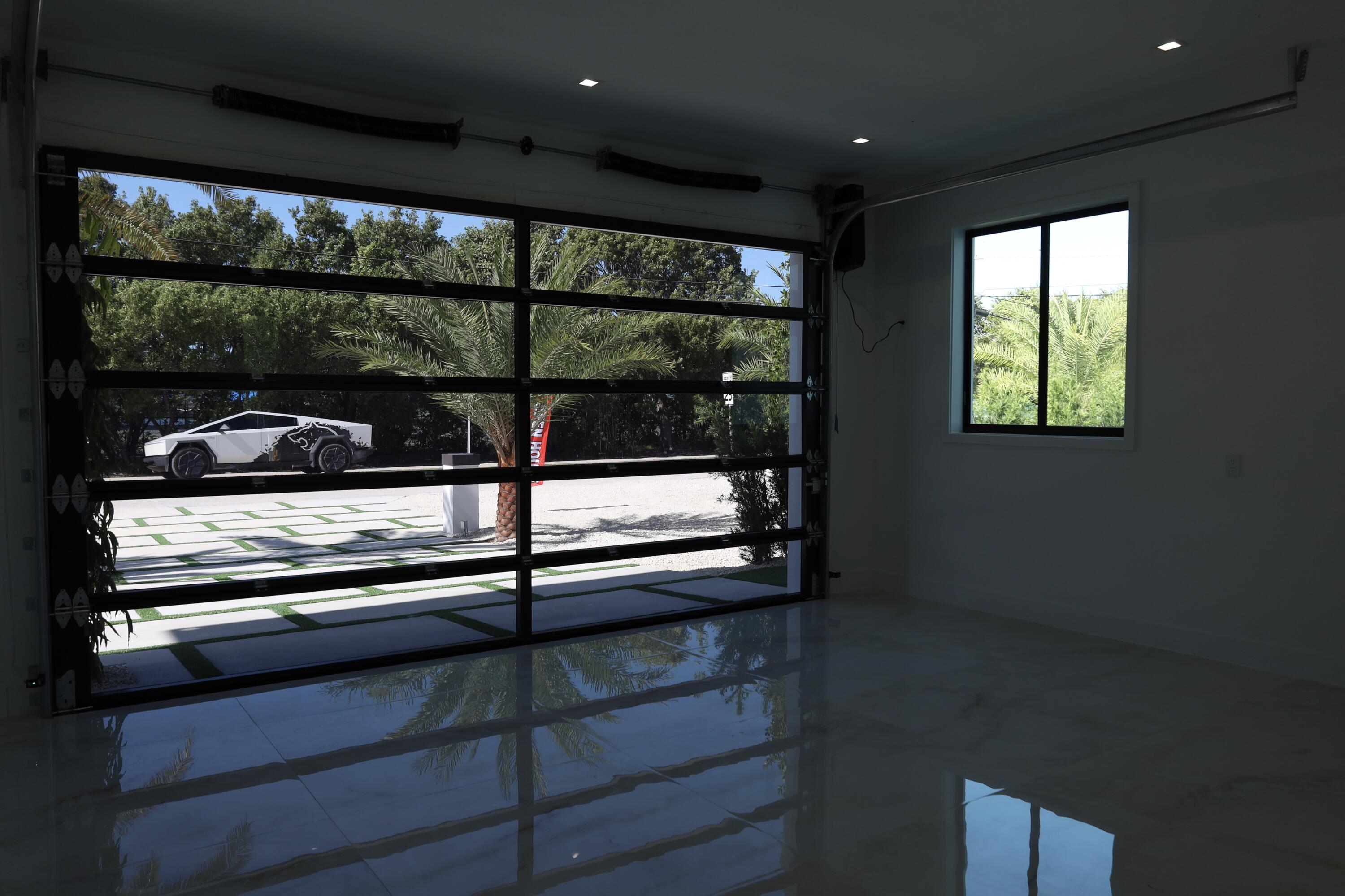 258 Caribbean Drive Key Largo, FL 33037 - Photo 14 of 23 IMG_0200