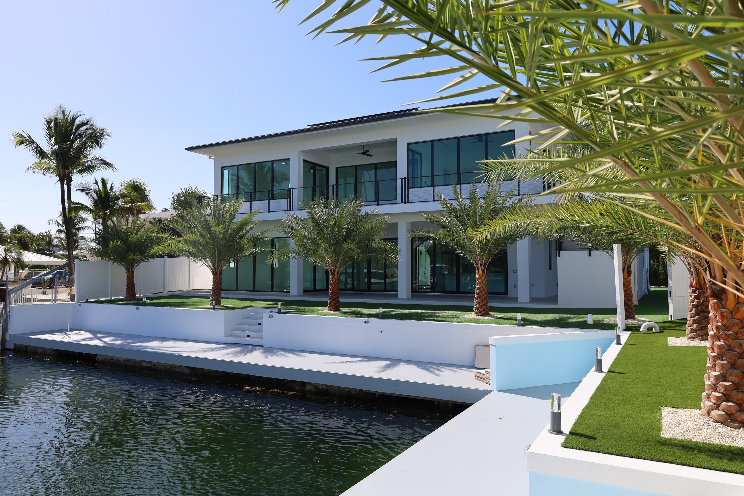 258 Caribbean Drive Key Largo, FL 33037 - Photo 2 of 23 IMG_0224