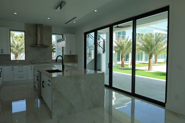 $5,950,000 | 258 Caribbean Drive, Key Largo, FL 33037