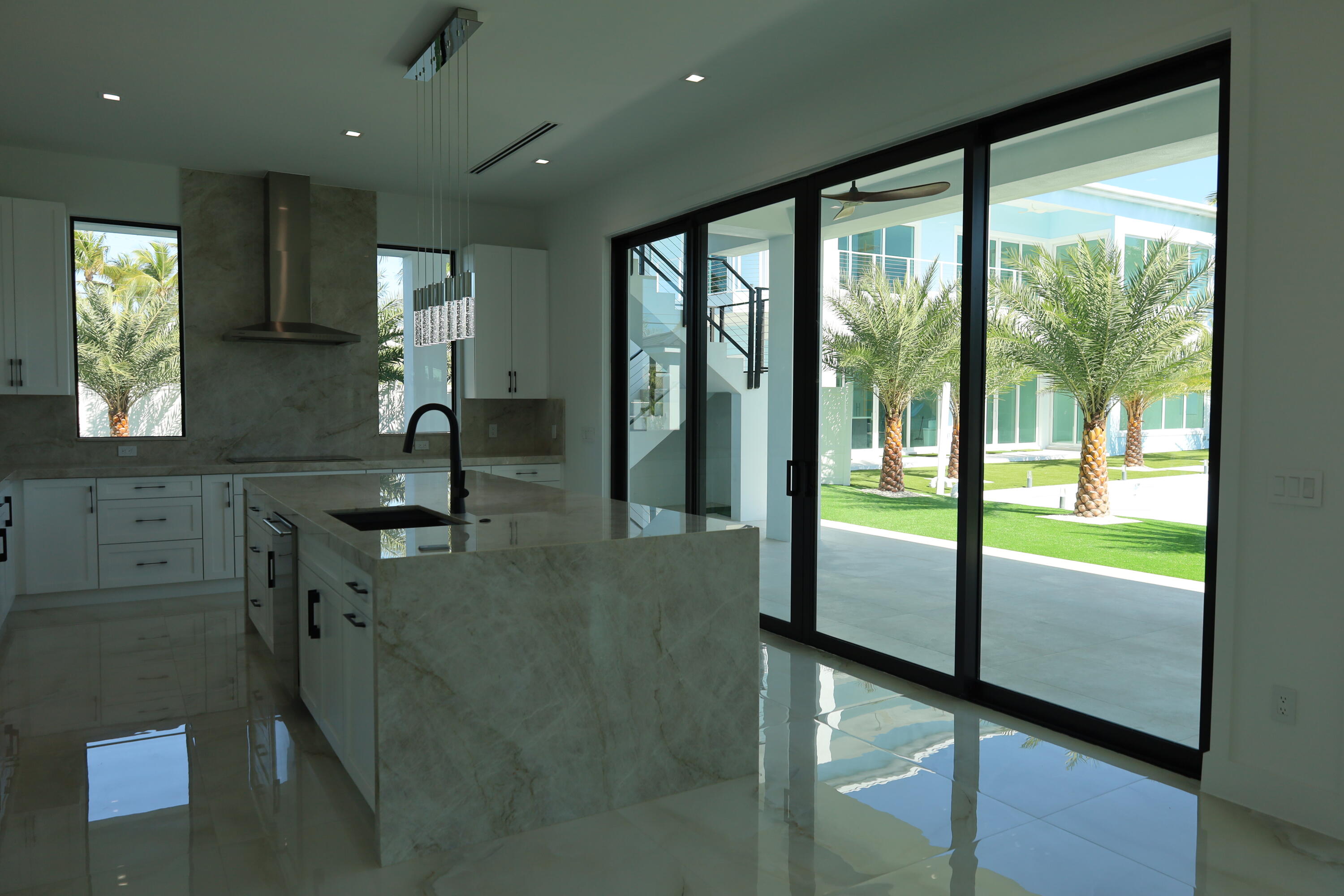 258 Caribbean Drive Key Largo, FL 33037 - Photo 10 of 23 IMG_0193