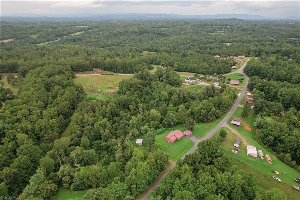 1106 Bob Mabe Road Danbury, NC 27016 - Photo 23 of 35 Gallery Image 23