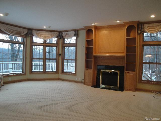5800 Rochester Road Dryden, MI 48428 - Photo 16 of 25 Living Room 2