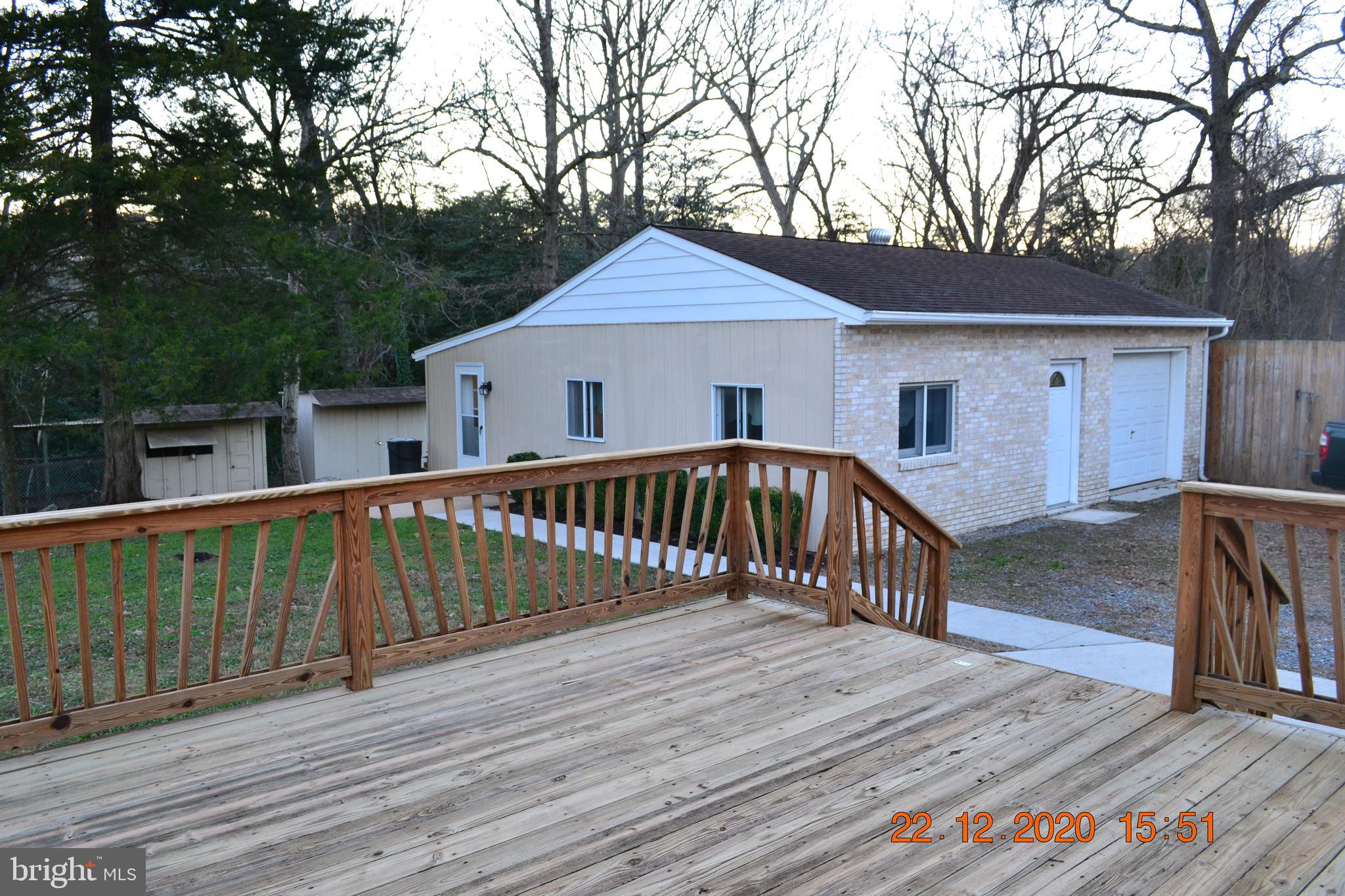 7786 West Shore Road Pasadena, MD 21122 - Photo 26 of 51 Please go tell Mom & Pop dinner is being served
