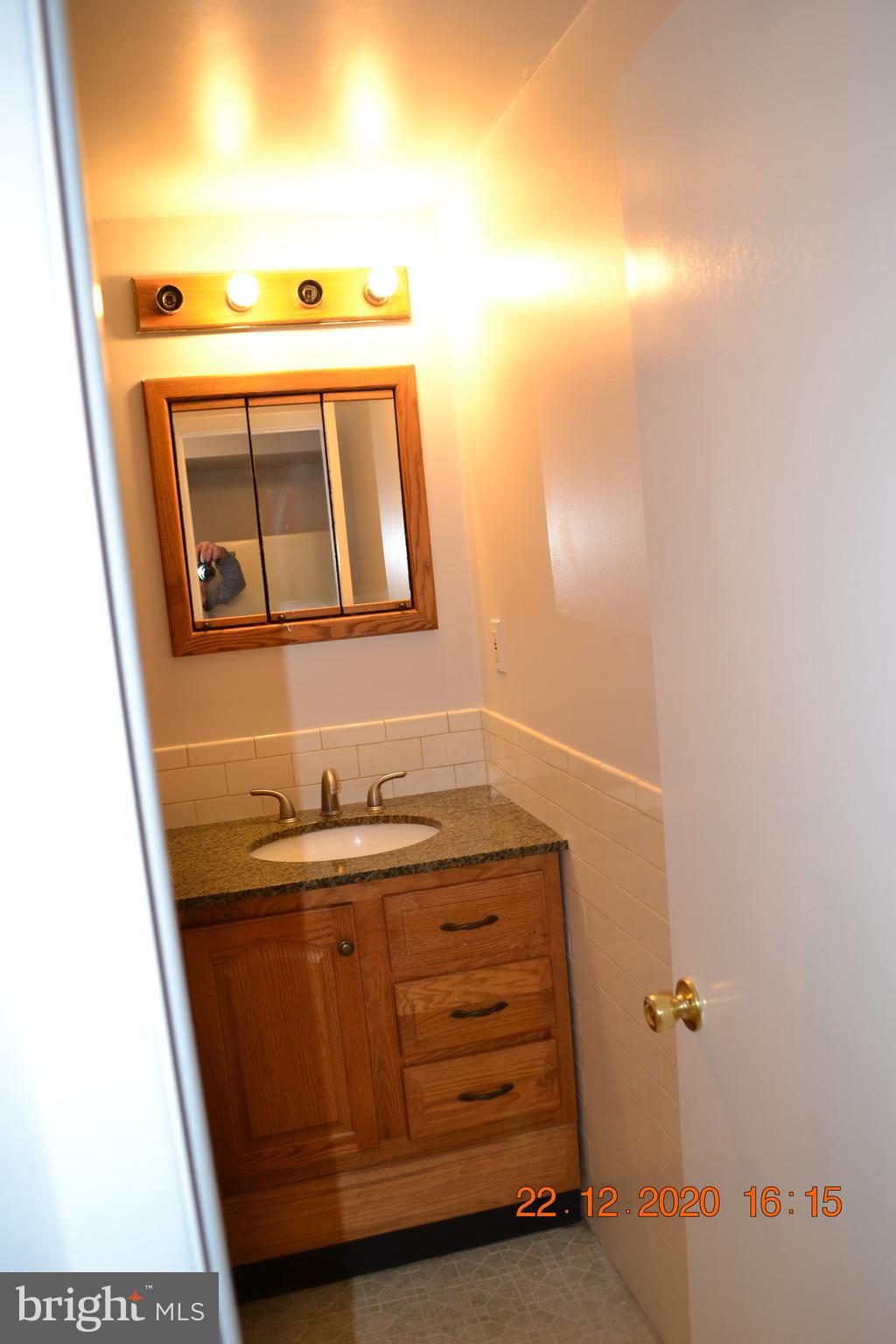 7786 West Shore Road Pasadena, MD 21122 - Photo 33 of 51 Bath