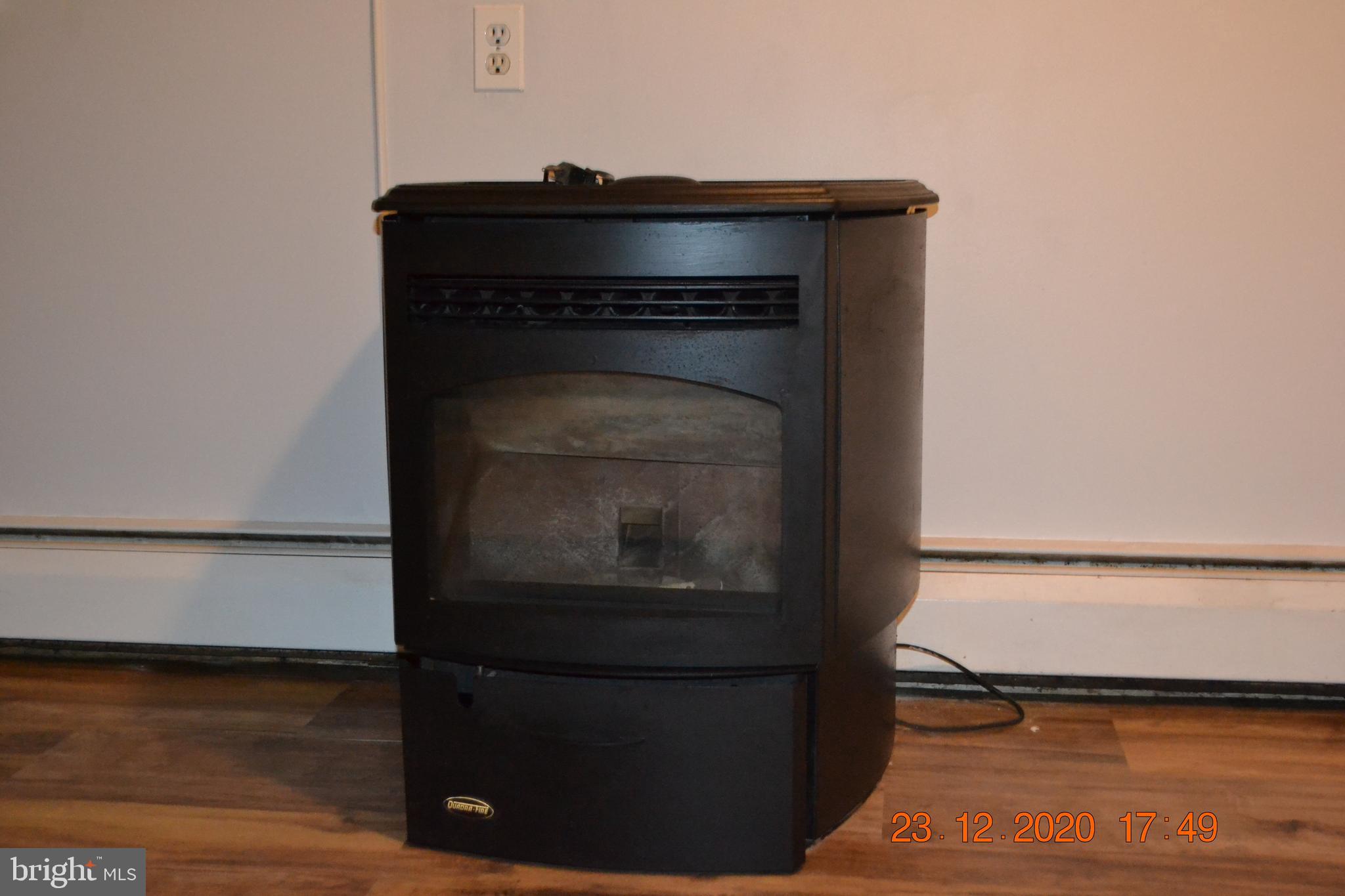 7786 West Shore Road Pasadena, MD 21122 - Photo 46 of 51 Pellet stove