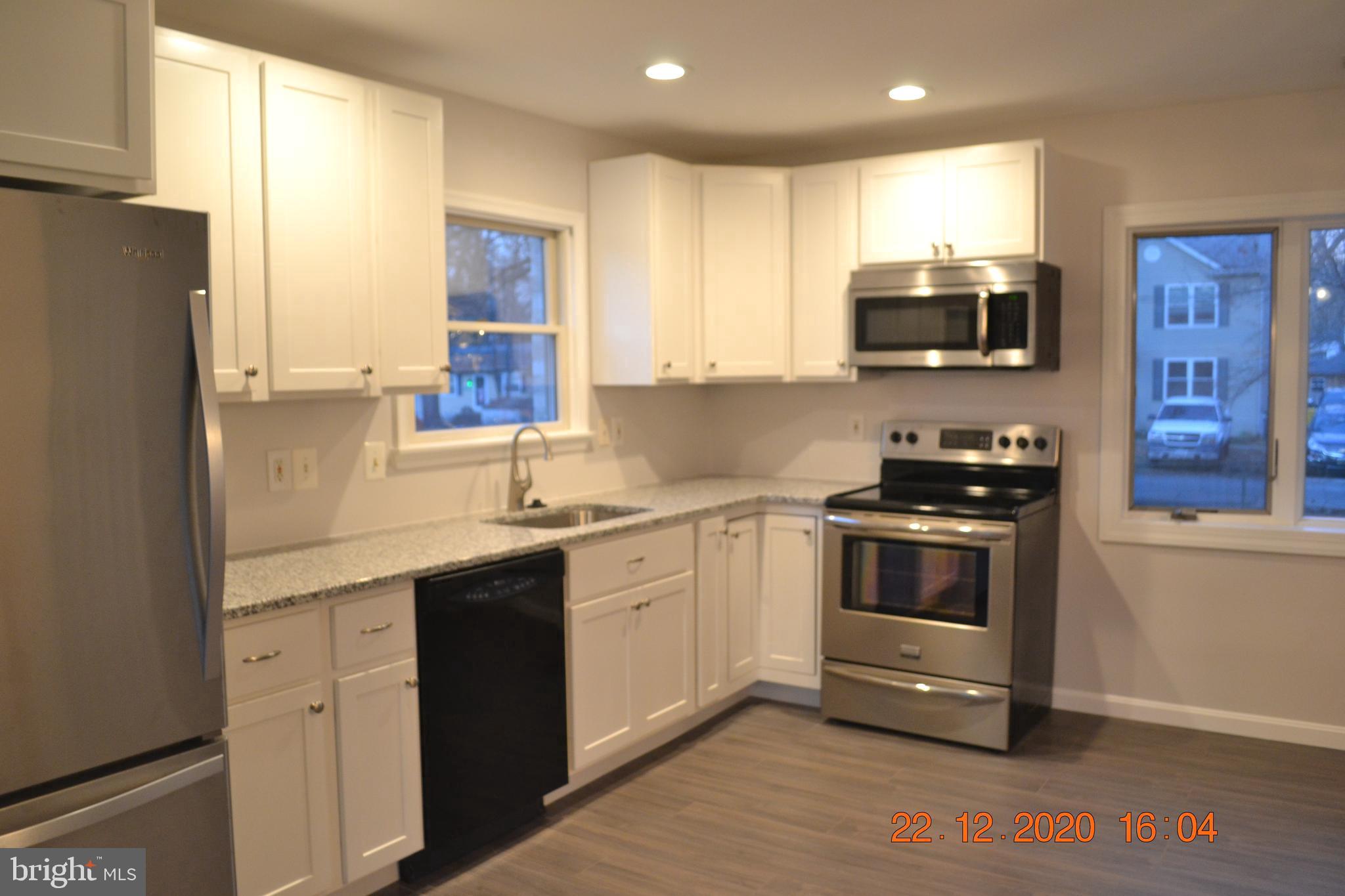 7786 West Shore Road Pasadena, MD 21122 - Photo 7 of 51 Gallery Image 7