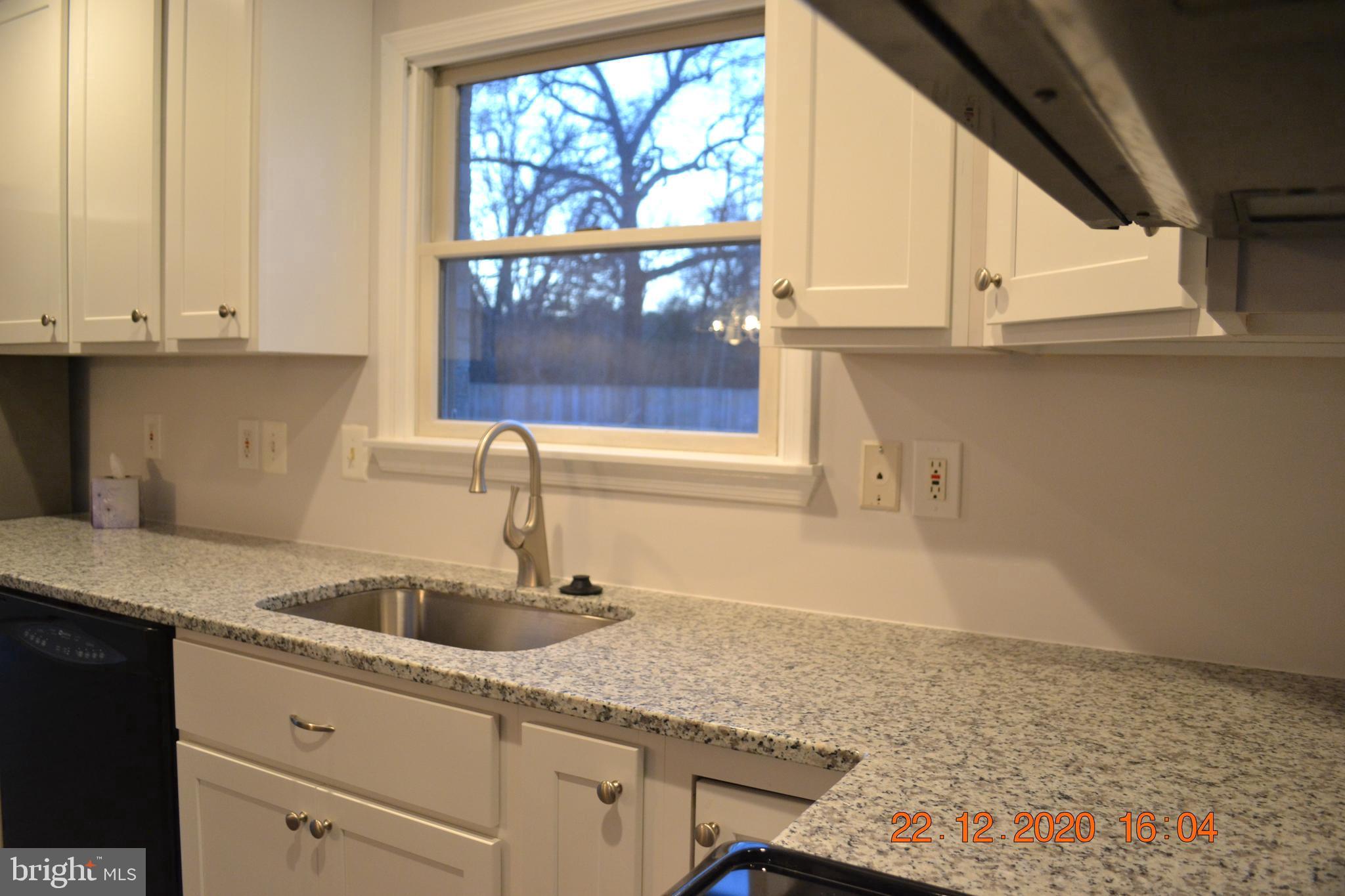 7786 West Shore Road Pasadena, MD 21122 - Photo 9 of 51 Gallery Image 9
