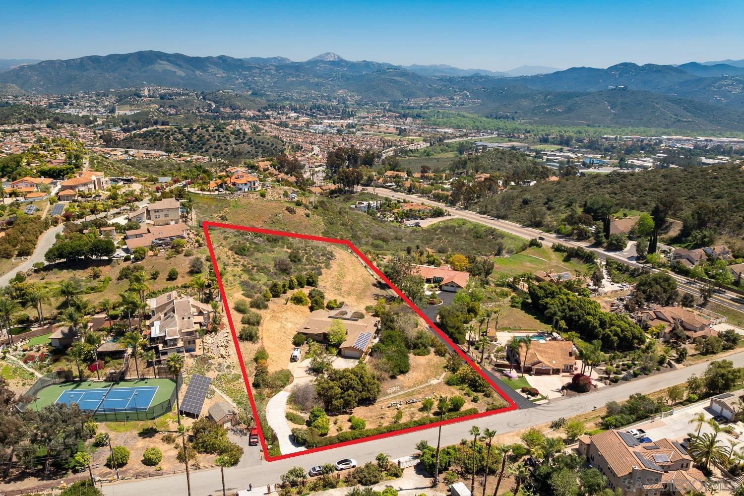 4025 Camino Alegre La Mesa, CA 91941 - Photo 3 of 8