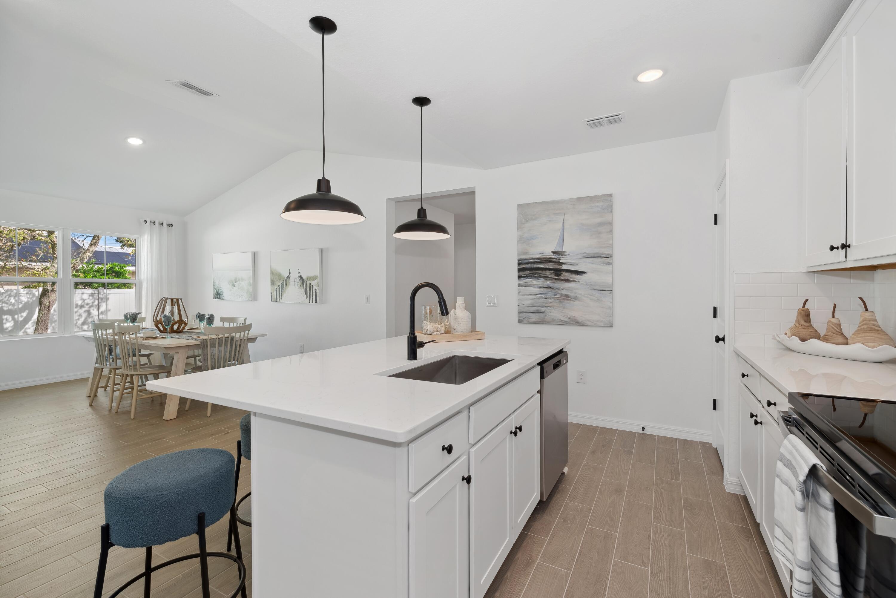 1665 Wyoming Drive Southeast, Unit 100 Palm Bay, FL 32909 - Photo 13 of 29 Kitchen