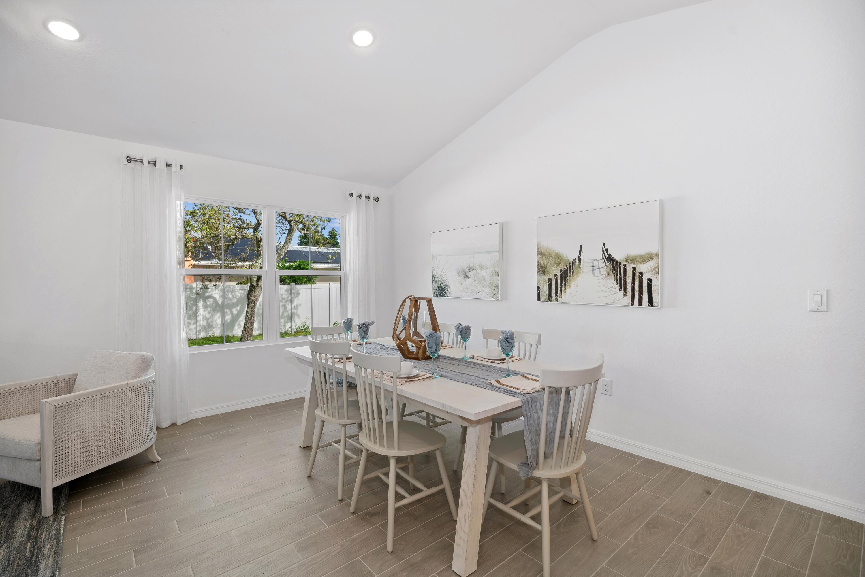 1665 Wyoming Drive Southeast, Unit 100 Palm Bay, FL 32909 - Photo 15 of 29 Dining Area