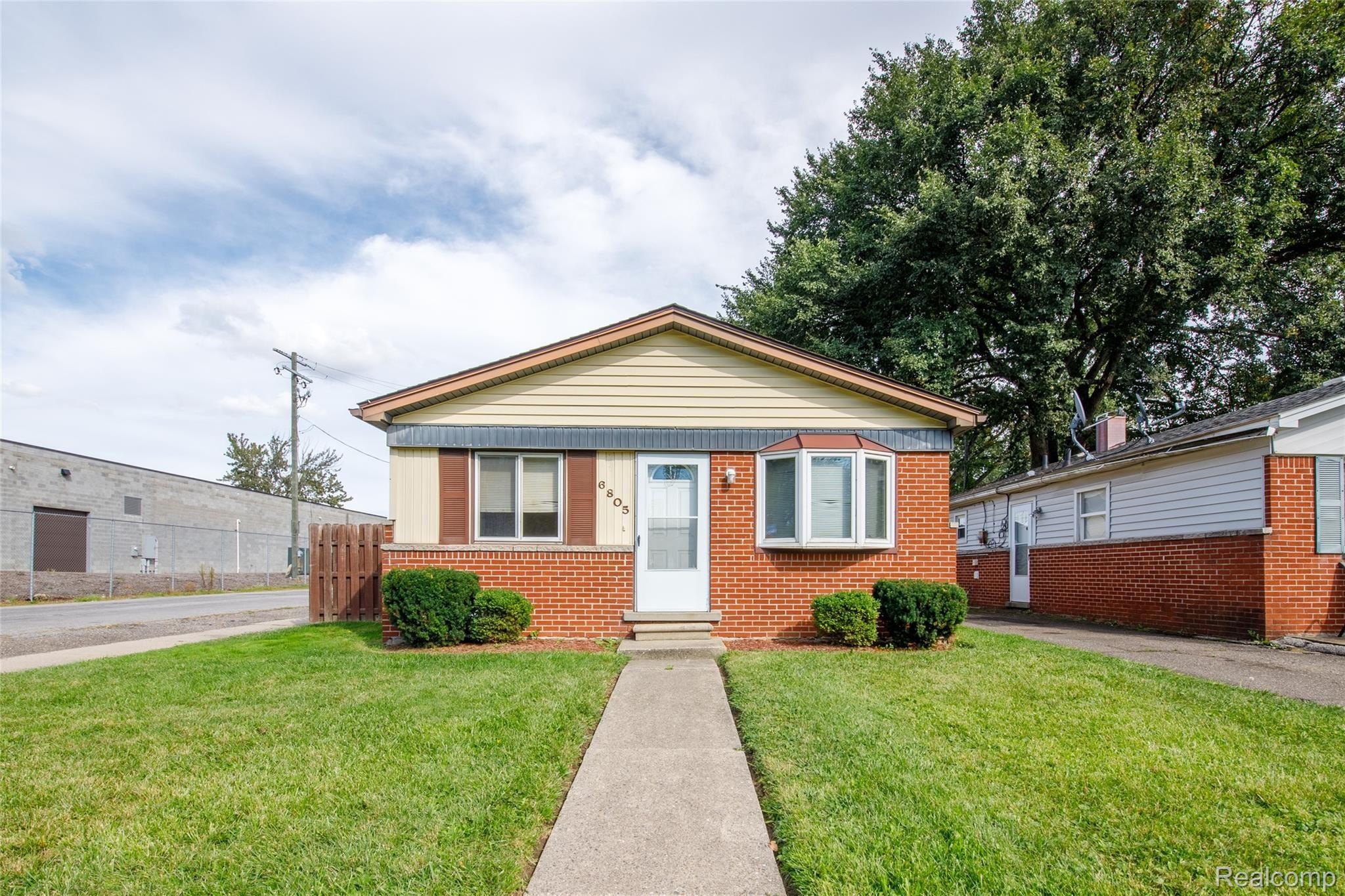 6805 Beech Daly Road Taylor, MI 48180 - Photo 1 of 12 BeechDaily-1.jpg