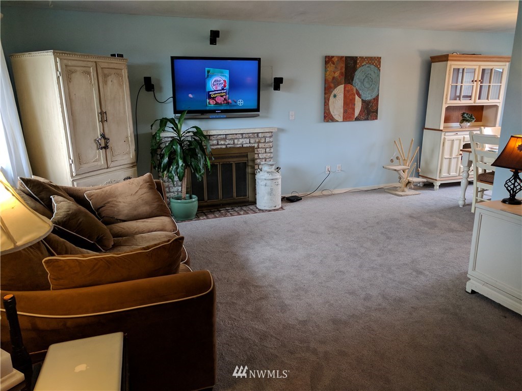 141 Southwest 5th Street Chehalis, WA 98532 - Photo 4 of 23 Gallery Image 4