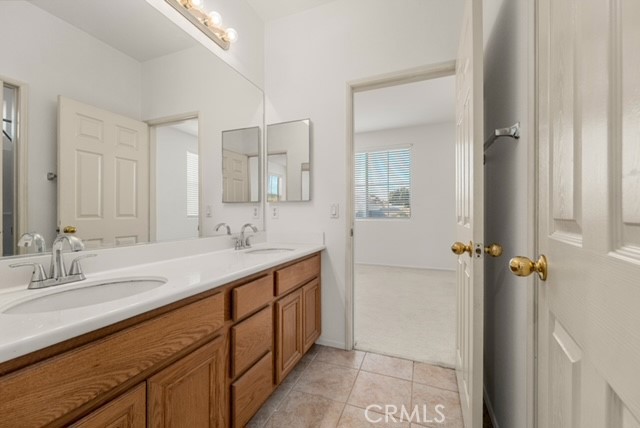 2828 Augusta Way Santa Ana, CA 92706 - Photo 32 of 44 Master Bath