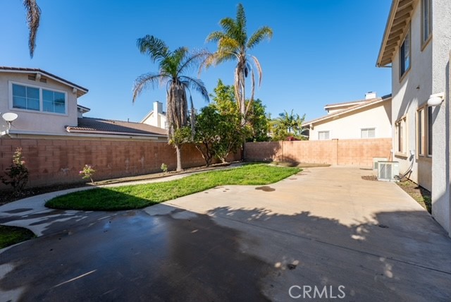 2828 Augusta Way Santa Ana, CA 92706 - Photo 38 of 44