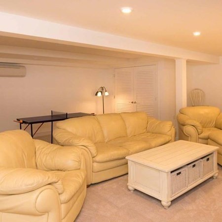 10 Codman Spring Road Edgartown, MA 02539 - Photo 26 of 32 a living room with furniture