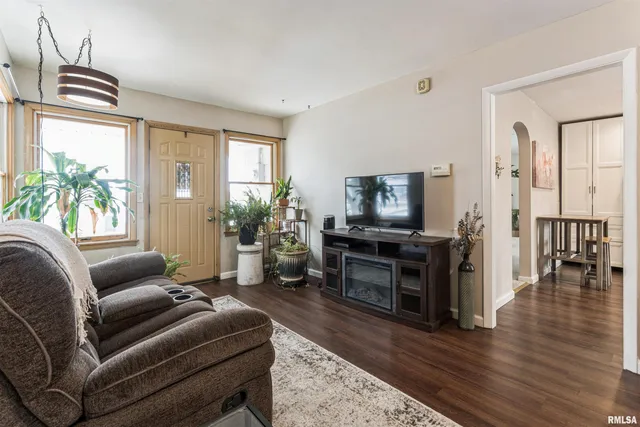 $180,000 | 208 North Depot Street, Annawan, IL 61234