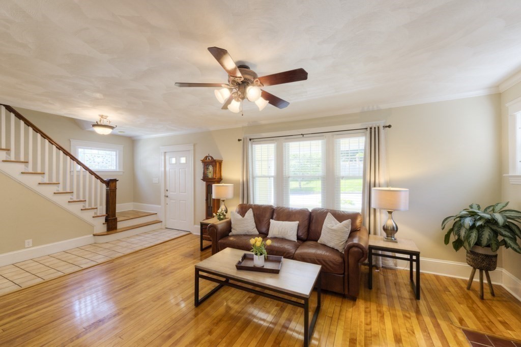 46 Eagle Road Worcester, MA 01605 - Photo 5 of 42 a living room with furniture and a wooden floor