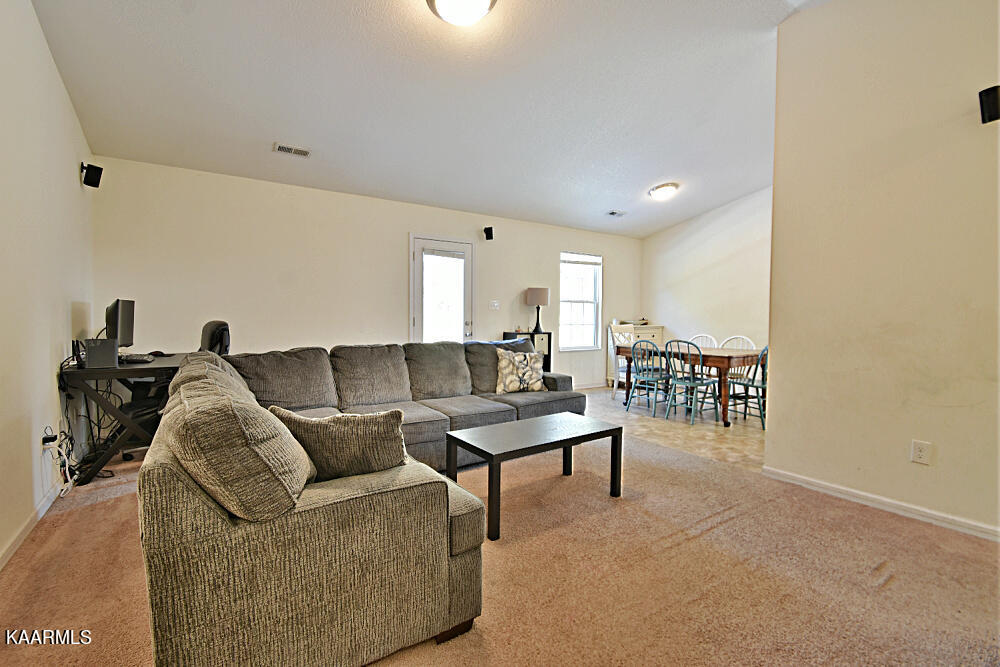 5133 Cedar Knoll Lane Corryton, TN 37721 - Photo 5 of 21 DSC_4665